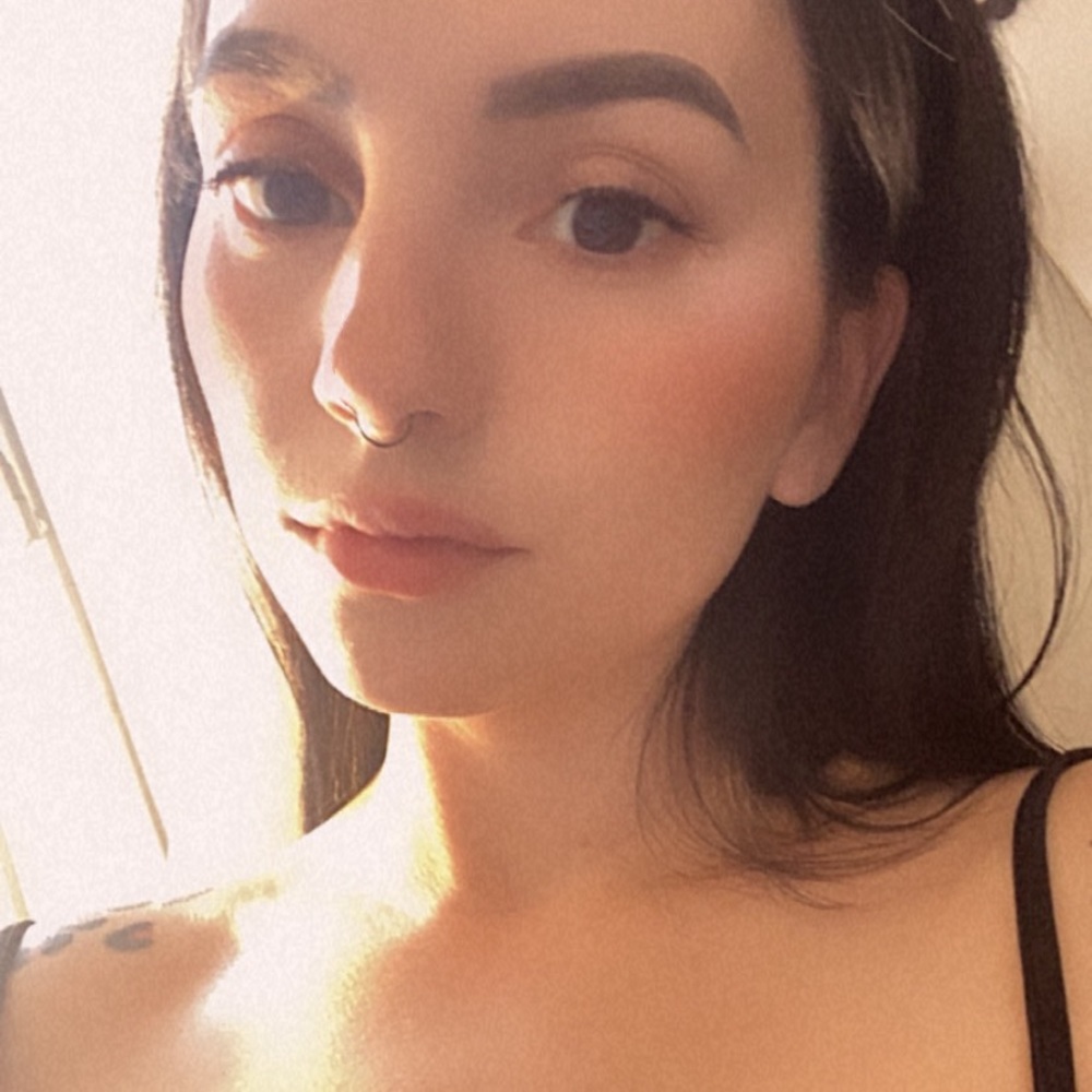 Meet your Posher, Coraima